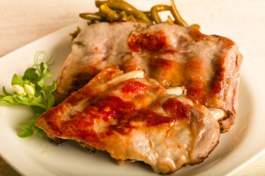 kavrulmuş yedek kaburga