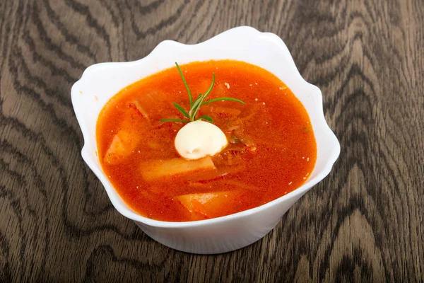 Rus pancar çorbası.