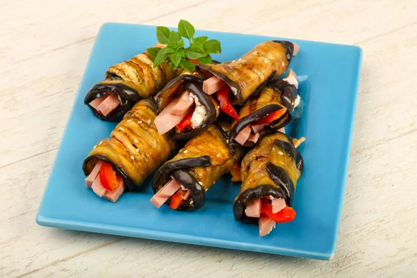 Jambon ile doldurulmuş patlıcan