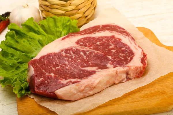 RIB eye stek raw — Zdjęcie stockowe