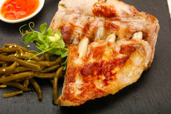 kavrulmuş yedek kaburga