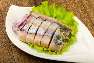 Dilimlenmiş ringa balığı filetosu