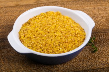 Kabın içinde ham bulgur