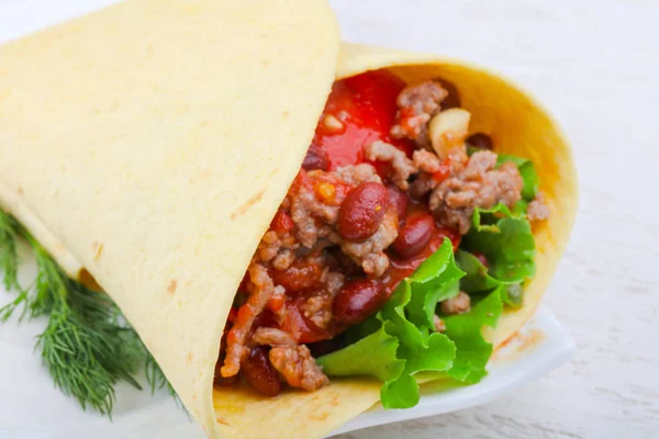 Välsmakande Burrito med biff — Stockfoto