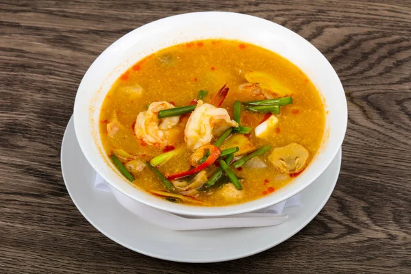 Tom yam çorbası
