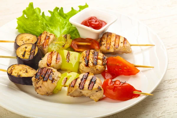 sebze ve tavuk şiş