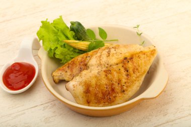 kavrulmuş tavuk göğsü