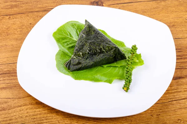 Japonsko tradiční Onigiri — Stock fotografie