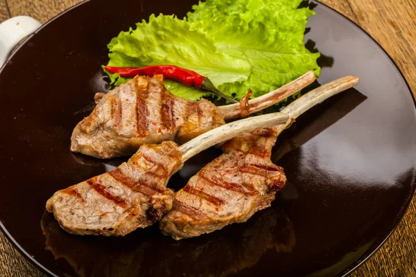 Domates soslu ızgara kuzu