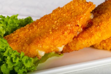 Lezzetli kavrulmuş peynir