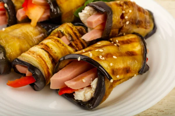 Jambon ile doldurulmuş patlıcan