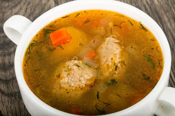 Lezzetli köfte çorbası