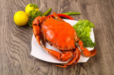 Haşlama yengeç meze