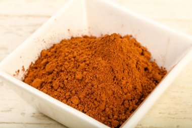 Kabın içinde kakao tozu