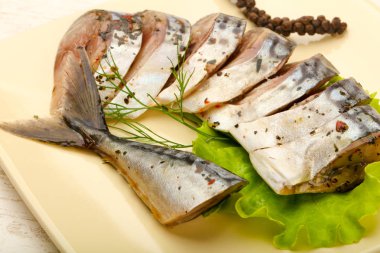 Füme Scomber dilimlenmiş