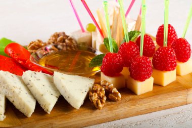 Peynir tabağı çeşitler