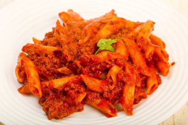 makarna penne bolognese 