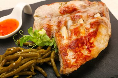 kavrulmuş yedek kaburga