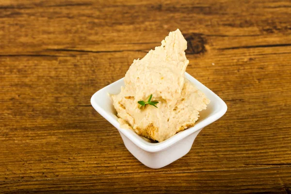 Susam ile vejetaryen Humus