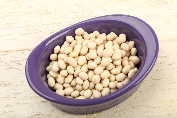 white beans in bowl