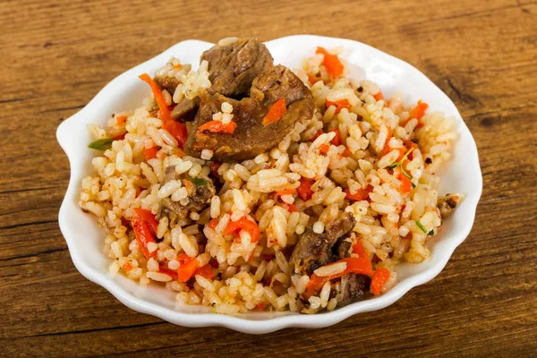 Pilaf com carne e cenoura — Fotografia de Stock