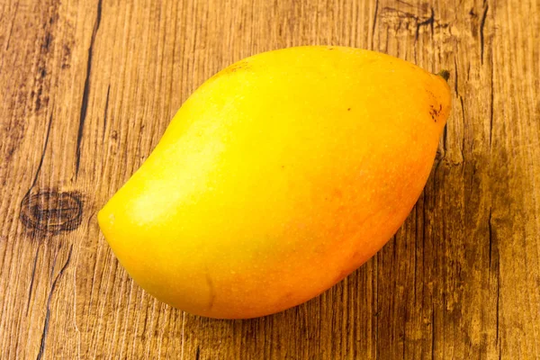 Sweet mango fruit — Stock Photo, Image