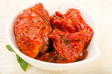 Kurutulmuş domates reçeli