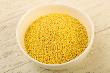 Ham kuskus yığın kase 