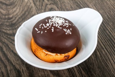 Bouchee kek çikolata ile