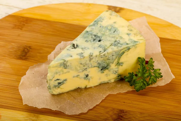 Blue cheese with parsley — Stock Photo, Image