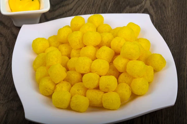 Bolas de maíz con queso — Foto de Stock