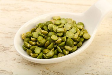 Yeşil bezelye yığın