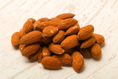 Badem fındık yığın