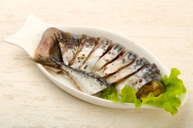 Tabakta tütsülenmiş Scomber