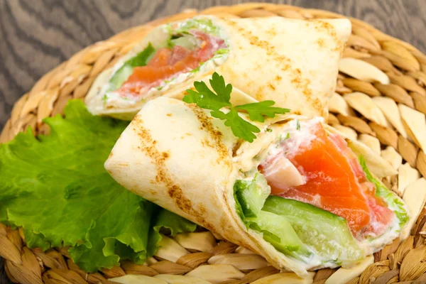 Pão de salmão com queijo — Fotografia de Stock