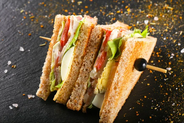 Club sandwich met vlees — Stockfoto