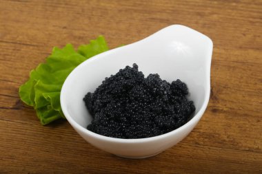 Siyah havyar yığın