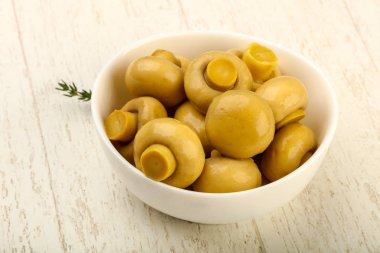 Kabın içinde Marine petrol 