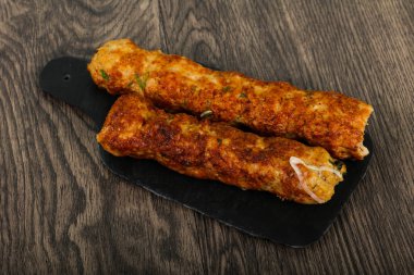 Soğanlı ve maydanozlu tavuk Kofta.