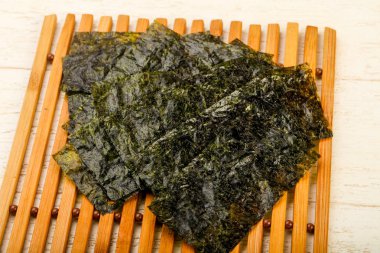 Gevrek Nori yaprak