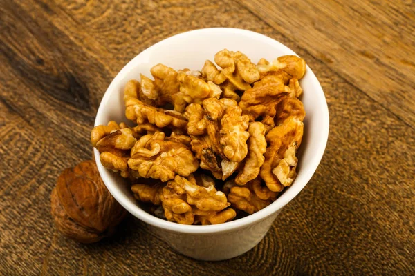 Kabın içinde açık ceviz