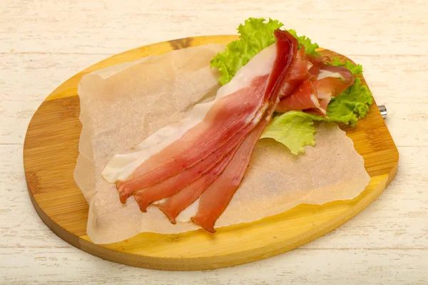 Spanischer Hamon auf Kochpapier — Stockfoto