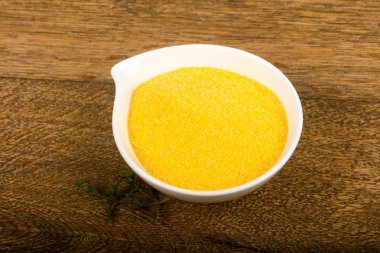 Kabın içinde ham polenta