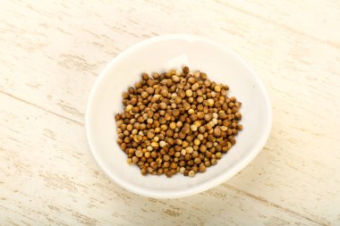 Kişniş tohumu yığın kase