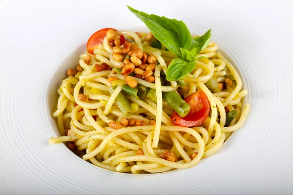 Vegetarische Pasta Met Groene Bonen Houten Achtergrond — Stockfoto