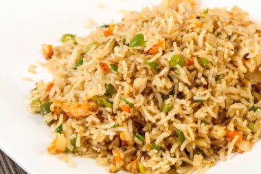 Hint geleneksel mutfak - Fried rice ile karides