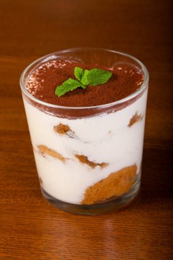 Naneli tiramisu keki.