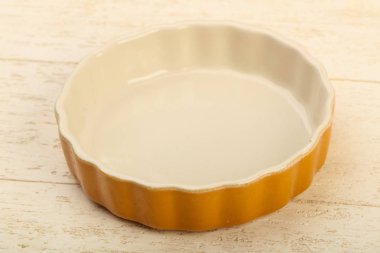 Ev için boş tabak ya da ahşap masa arka plan üzerinde Restoran