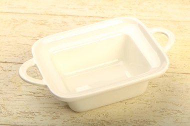 Ev için boş tabak ya da ahşap masa arka plan üzerinde Restoran