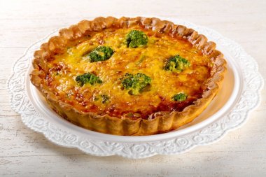 Geleneksel Rus kiş pasta ahşap arka plan üzerinde